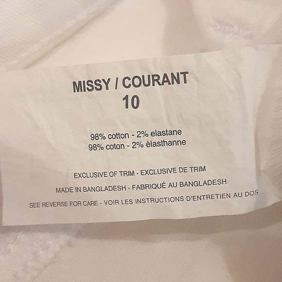 3 for $25 Bundle Sale- NWT Gloria Vanderbilt White Denim Capris, Size 10 - Picture 7 of 16